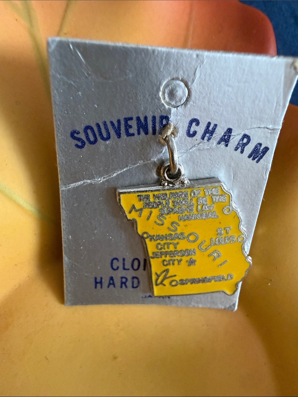 NWT Souvenir Missouri State Yellow Cloisonné Charm Pendant 1” Japan